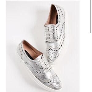 Steven by Steve Madden Silver Lace Up Ladies Shoes Size 6, VGUC